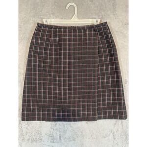 Villager Liz Claiborne Skirt Womens 8 Black Red Plaid Dark Academia Goth Classic